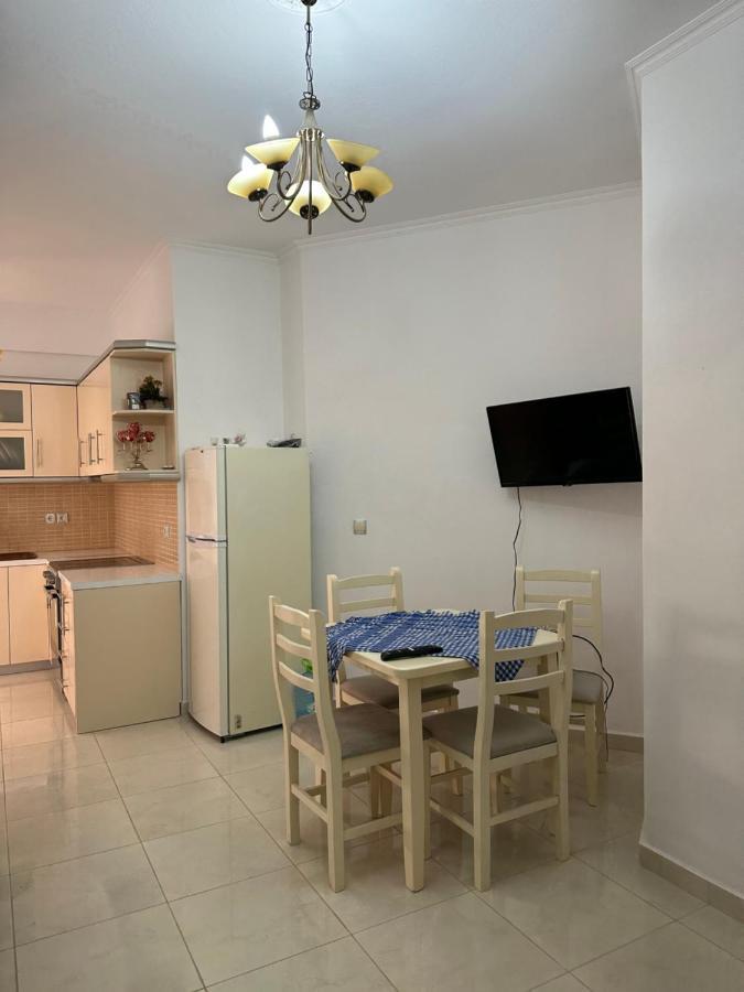 Velis Apartment Sarande Luaran gambar